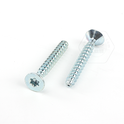 <a href=http://www.weianl.com/ target='_blank'>工業(yè)熊</a>10B21碳鋼環(huán)保藍(lán)白鋅(48/72h)<a href=http://www.weianl.com/cn/product/product-89-383.html target='_blank'>梅花沉頭平尾塑膠件專用自攻釘</a>Q/GYX